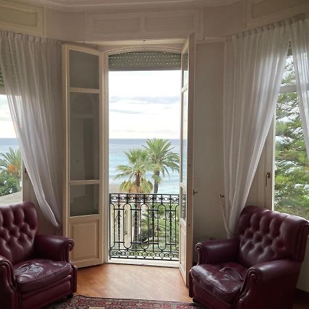 Regina Sur La Plage Menton Exterior photo
