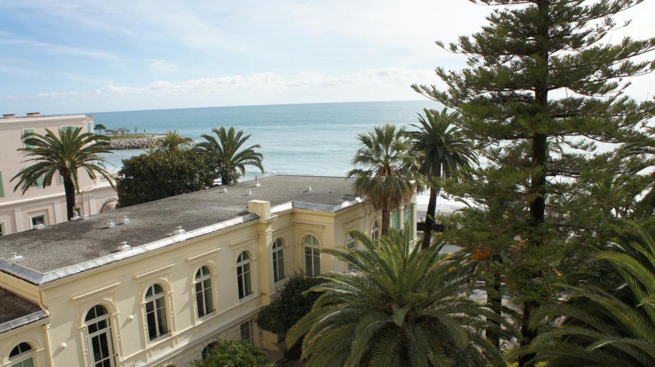 Regina Sur La Plage Menton Exterior photo