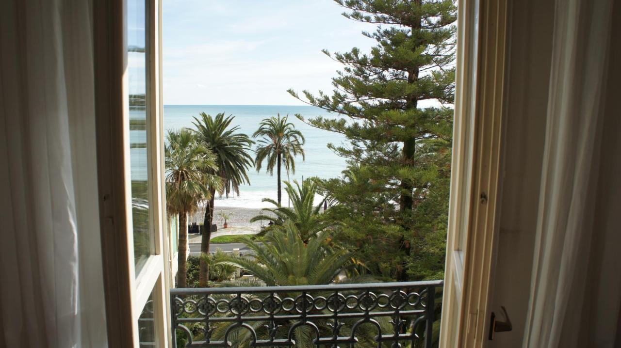 Regina Sur La Plage Menton Exterior photo