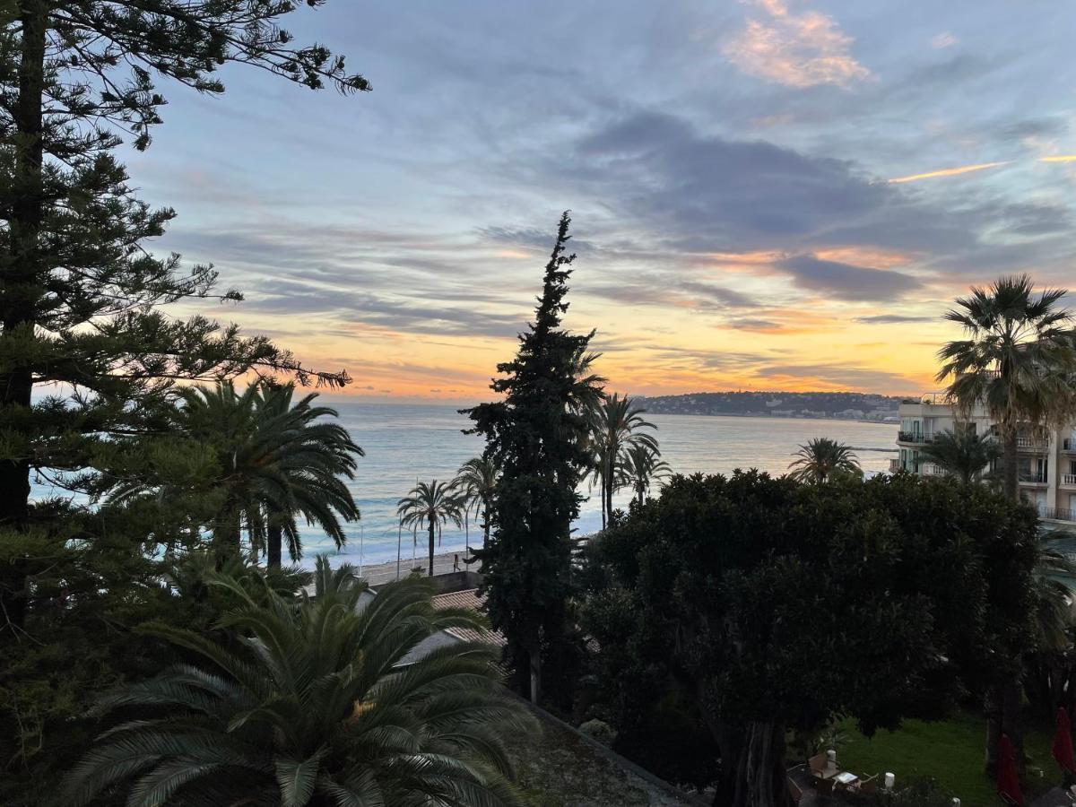 Regina Sur La Plage Menton Exterior photo